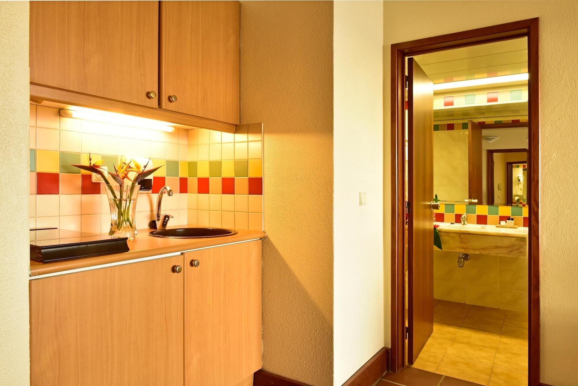 Pestana Ocean Bay Resort Funchal  Extérieur photo